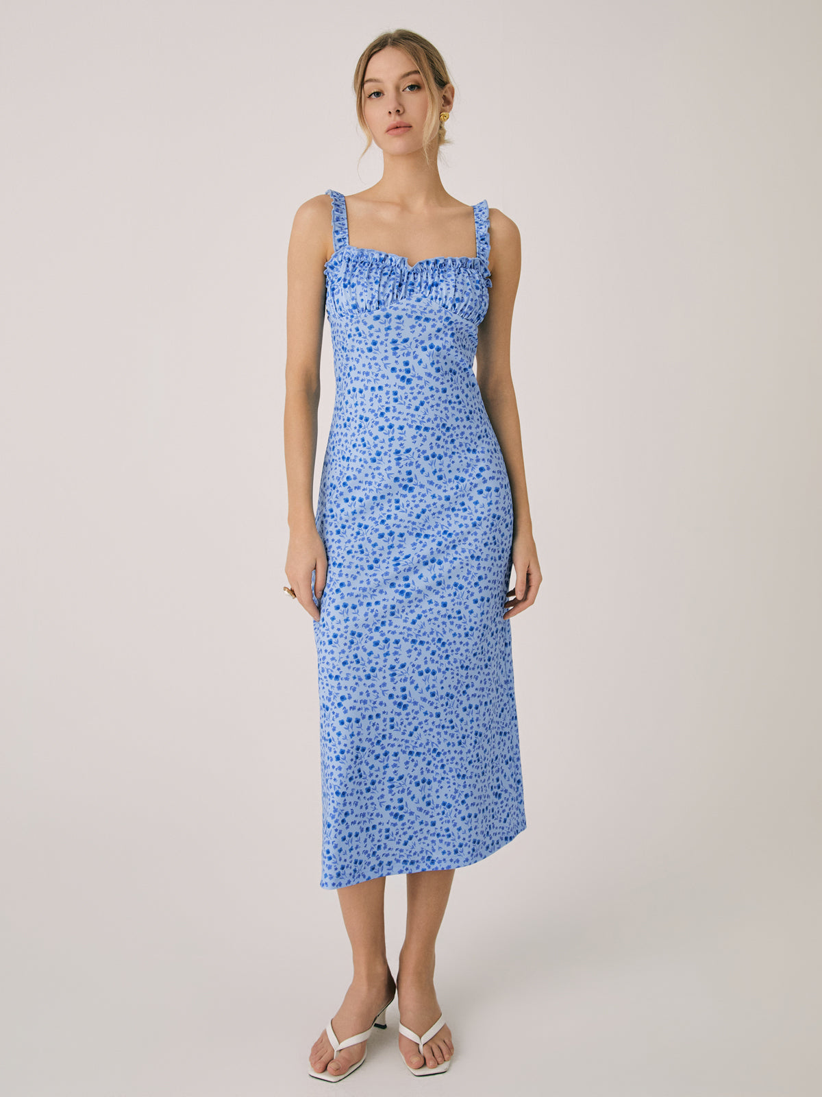 Boheme Kjole til Kvinder Chloe – Midi Feriekjole med Blomsterprint & Cami-stropper