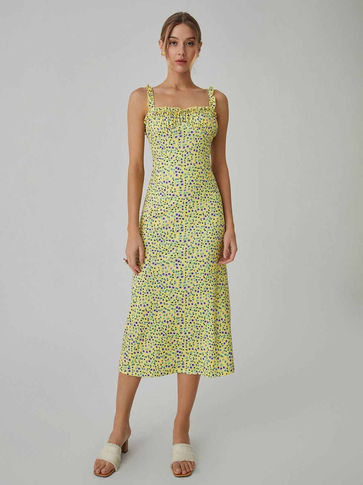 Boheme Kjole til Kvinder Chloe – Midi Feriekjole med Blomsterprint & Cami-stropper