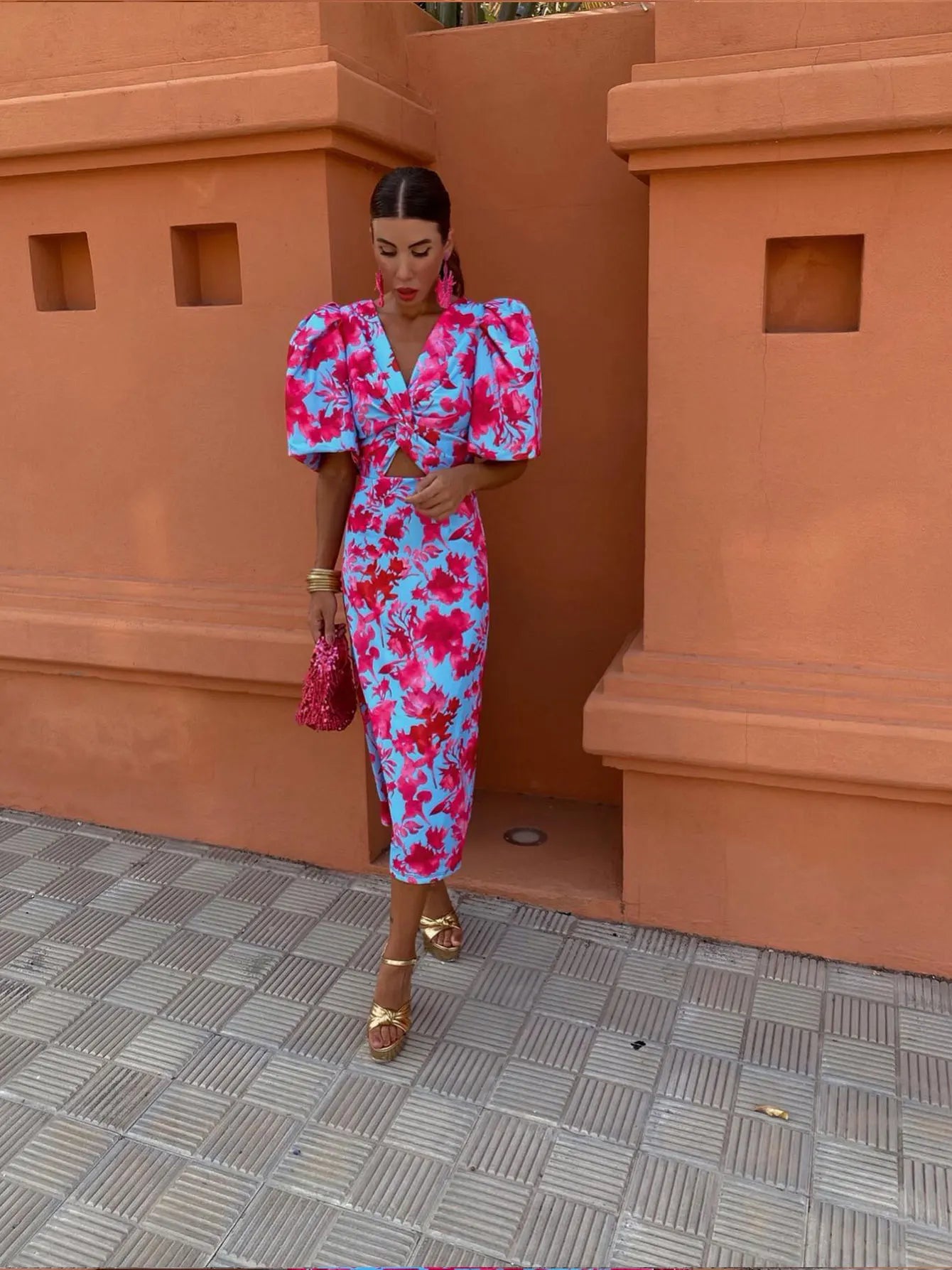 Gwen Kjole Dame – Modigt Design & Livlige Farver til en Chic Sommerstil