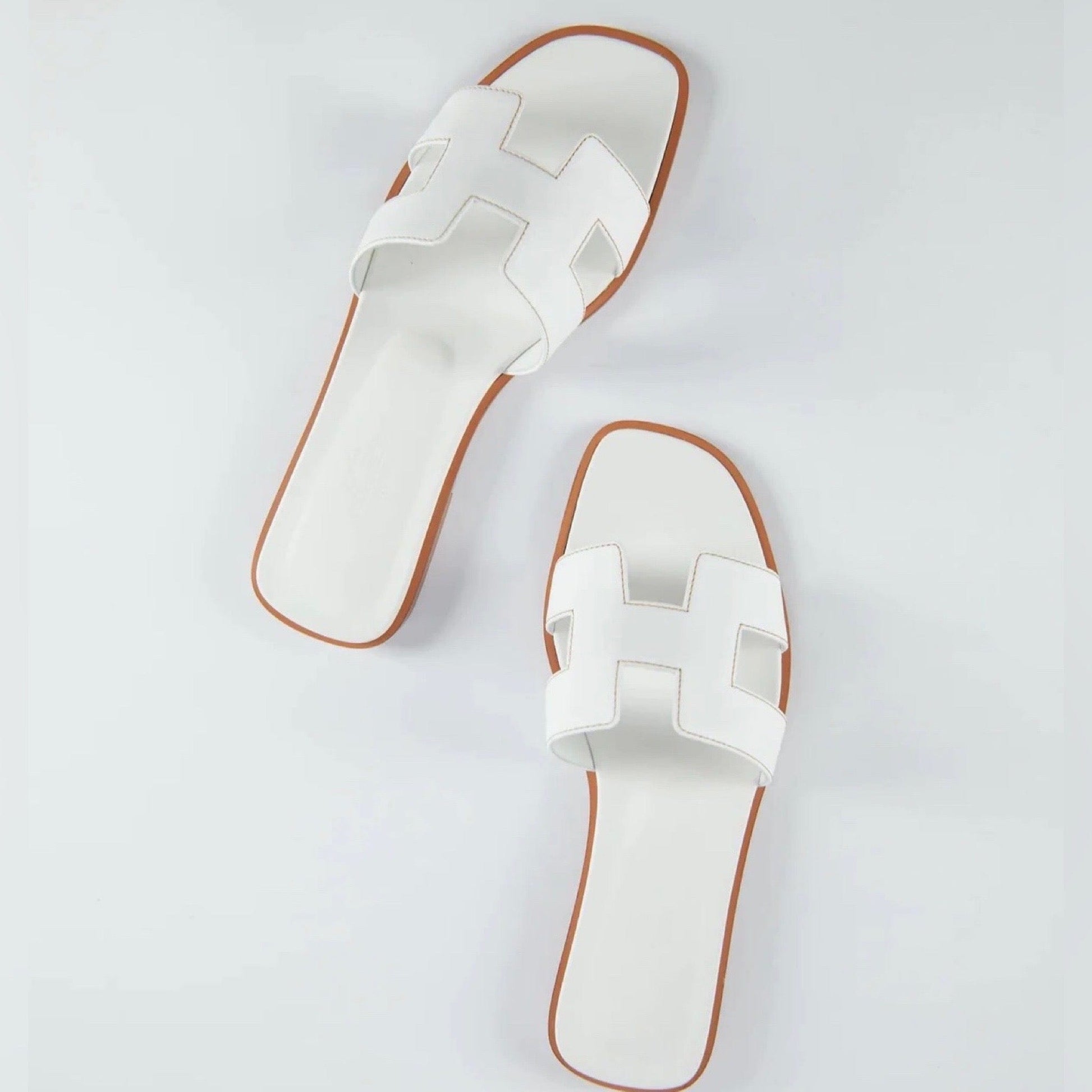 Elisa Damesandaler – Elegante Slip-Ons med Udskæringer og Komfortabel Polstring